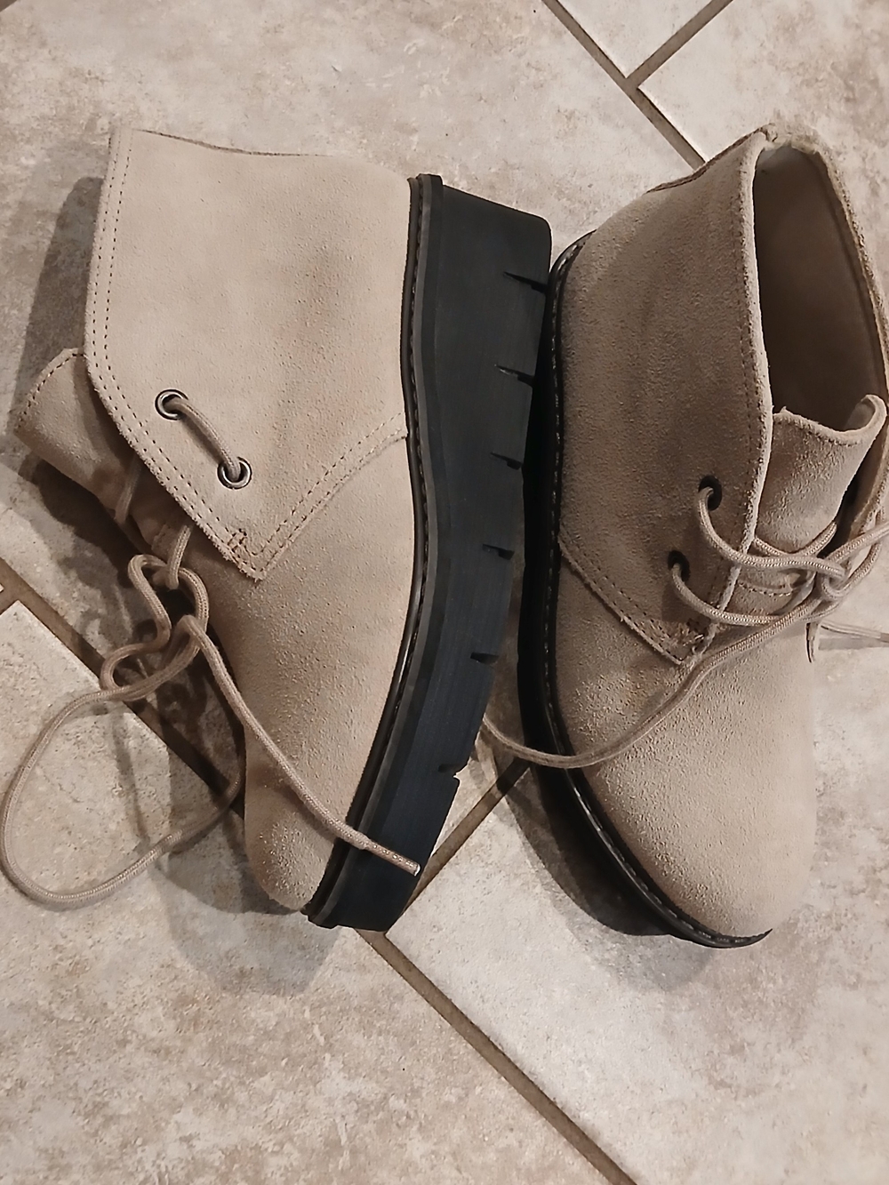 Clarks Taupe Suede Women's  Boots Size 5.5